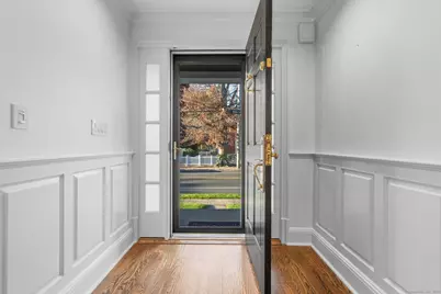 447 Reef Road, Fairfield, CT 06824 - Photo 2