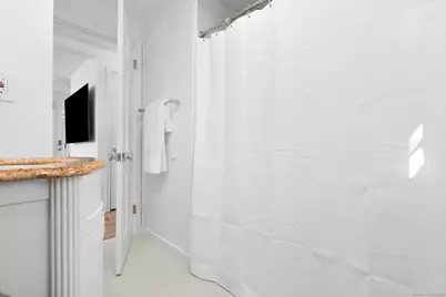 27 Reef Court, Fairfield, CT 06824 - Photo 14