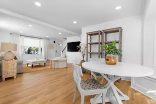 27 Reef Ct, Fairfield, CT 06824 - Photo 8