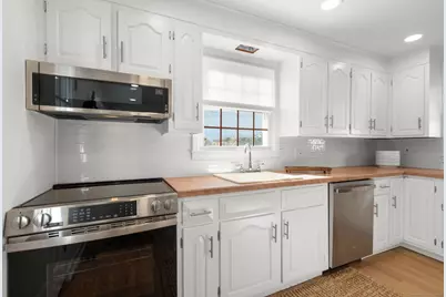 27 Reef Court, Fairfield, CT 06824 - Photo 12