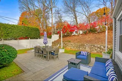 83 Woodridge Drive South, Stamford, CT 06902 - Photo 22