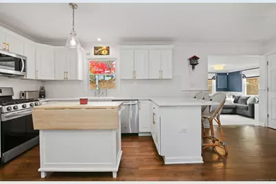 83 Woodridge Drive South, Stamford, CT 06902 - Photo 8