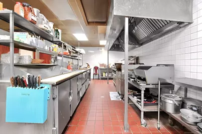 377 South Center Street, Windsor Locks, CT 06096 - Photo 14