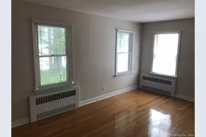 722 Knapps Highway #722, Fairfield, CT 06825 - Photo 2