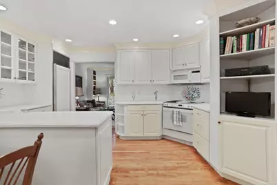 47 Bank Street #47, New Canaan, CT 06840 - Photo 16