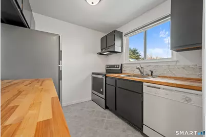 16 Seymour Road #17-D, East Granby, CT 06026 - Photo 2