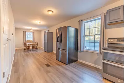 135 West High Street, East Hampton, CT 06424 - Photo 10