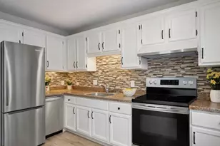 331 Heritage Vlg, Southbury, CT 06488 - Photo 8