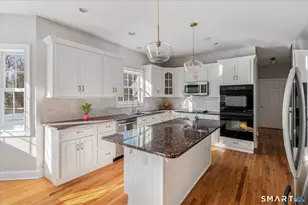 1093 Monroe Turnpike, Monroe, CT 06468 - Photo 10