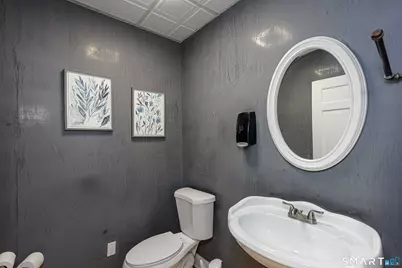 657 Orange Center Road, Orange, CT 06477 - Photo 28