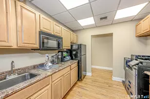 657 Orange Center Rd, Orange, CT 06477 - Photo 22