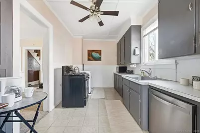 33 Division Street, Norwich, CT 06360 - Photo 6