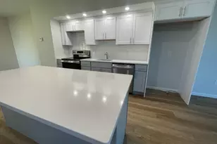 69 Belvedere Dr, Tolland, CT 06084 - Photo 4