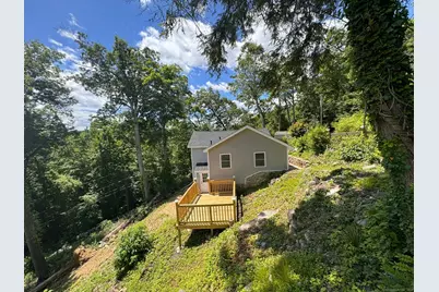 22 Hemlock Trail, Newtown, CT 06482 - Photo 6