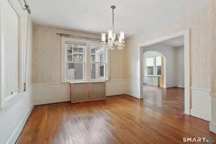 327 Meadowbrook Rd, Fairfield, CT 06824 - Photo 4