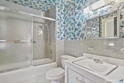 327 Meadowbrook Road, Fairfield, CT 06824 - Photo 8