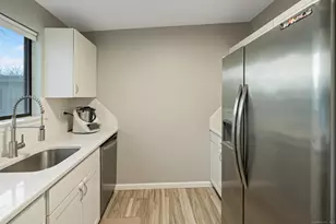 129 Webster Ct, Newington, CT 06111 - Photo 20