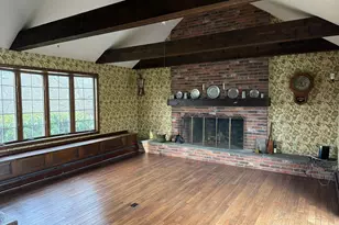 689 Bee St, Meriden, CT 06450 - Photo 6