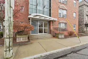 184 Pequot Ave, New London, CT 06320 - Photo 1