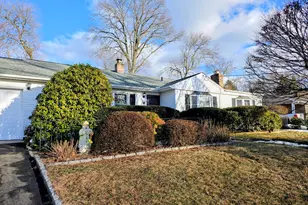 5 Tod Rd, Norwalk, CT 06851 - Photo 2