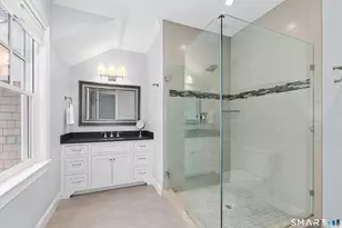 21 Ravenglass Dr, Stamford, CT 06903 - Photo 28