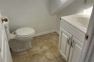 565 Hart St, Bridgeport, CT 06606 - Photo 30