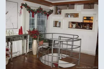 105 Edin Avenue, Waterbury, CT 06706 - Photo 6