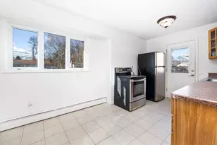 42 Avery Rd, Newington, CT 06111 - Photo 12