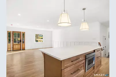 12 Sugar Plum Lane, Fairfield, CT 06824 - Photo 8