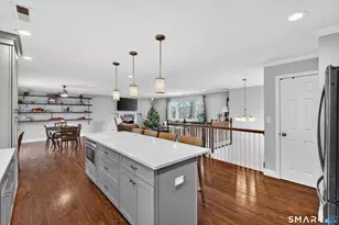 826 Quarter Mile Rd, Orange, CT 06477 - Photo 4