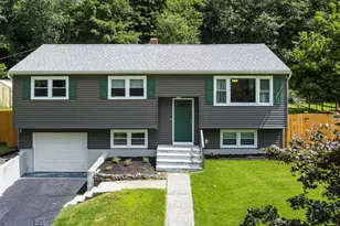 11 Willow Ln, Ledyard, CT 06339 - Photo 2