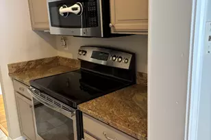 16 Joseph Ct, East Windsor, CT 06016 - Photo 10