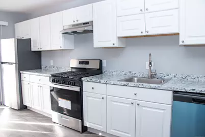 98 Kaye Vue Drive, Hamden, CT 06514 - Photo 2