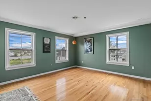 677 Quinnipiac Ave, New Haven, CT 06513 - Photo 4