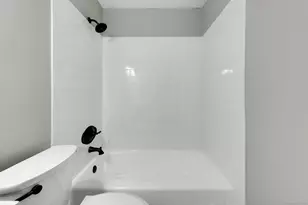 125 Warner Hill Rd, Stratford, CT 06614 - Photo 18