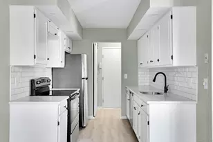 125 Warner Hill Rd, Stratford, CT 06614 - Photo 4