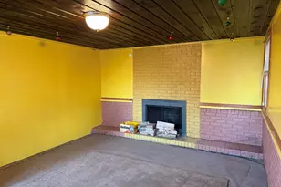 360 Vincellette St, Bridgeport, CT 06606 - Photo 8