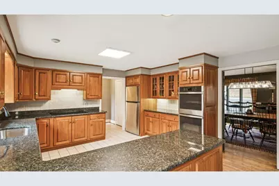 63 Duncaster Road, Bloomfield, CT 06002 - Photo 12