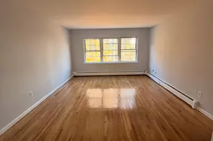 10 Highland St, West Haven, CT 06516 - Photo 1