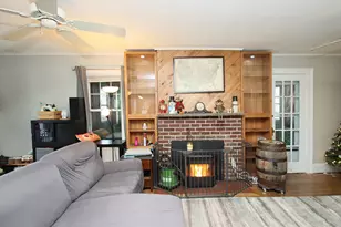 2 Treadwell St, West Haven, CT 06516 - Photo 4