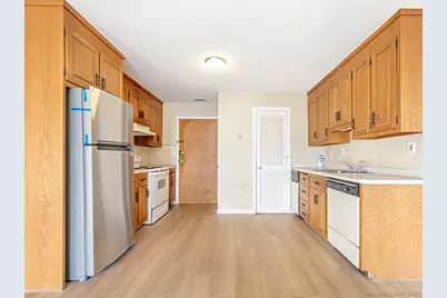 50 Long Street #APT 5, New Britain, CT 06051 - Photo 8