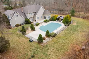 443 Oxford Rd, Oxford, CT 06478 - Photo 2