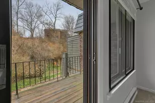 10 Briar Ct, Cromwell, CT 06416 - Photo 6