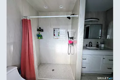 3 Vine Street, Naugatuck, CT 06770 - Photo 10