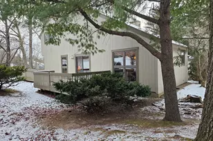 67 Byron Dr, Avon, CT 06001 - Photo 2