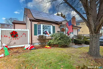 316 Goldenrod Avenue, Bridgeport, CT 06606 - Photo 2