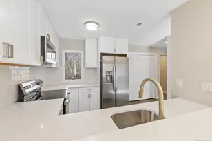 180 Dusky Ln, Suffield, CT 06078 - Photo 6