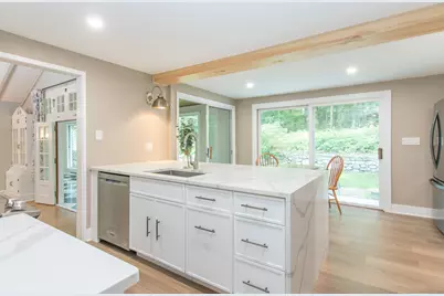 211 New Canaan Road, Wilton, CT 06897 - Photo 12