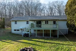 142 Starr St, Norwich, CT 06360 - Photo 8