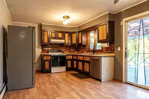 142 Starr St, Norwich, CT 06360 - Photo 16